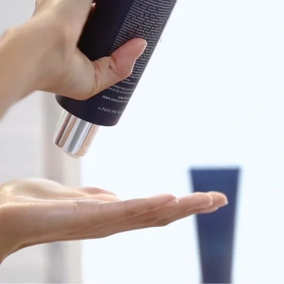 Monat Advanced Hydrating Shampoo with Rejuveniqe